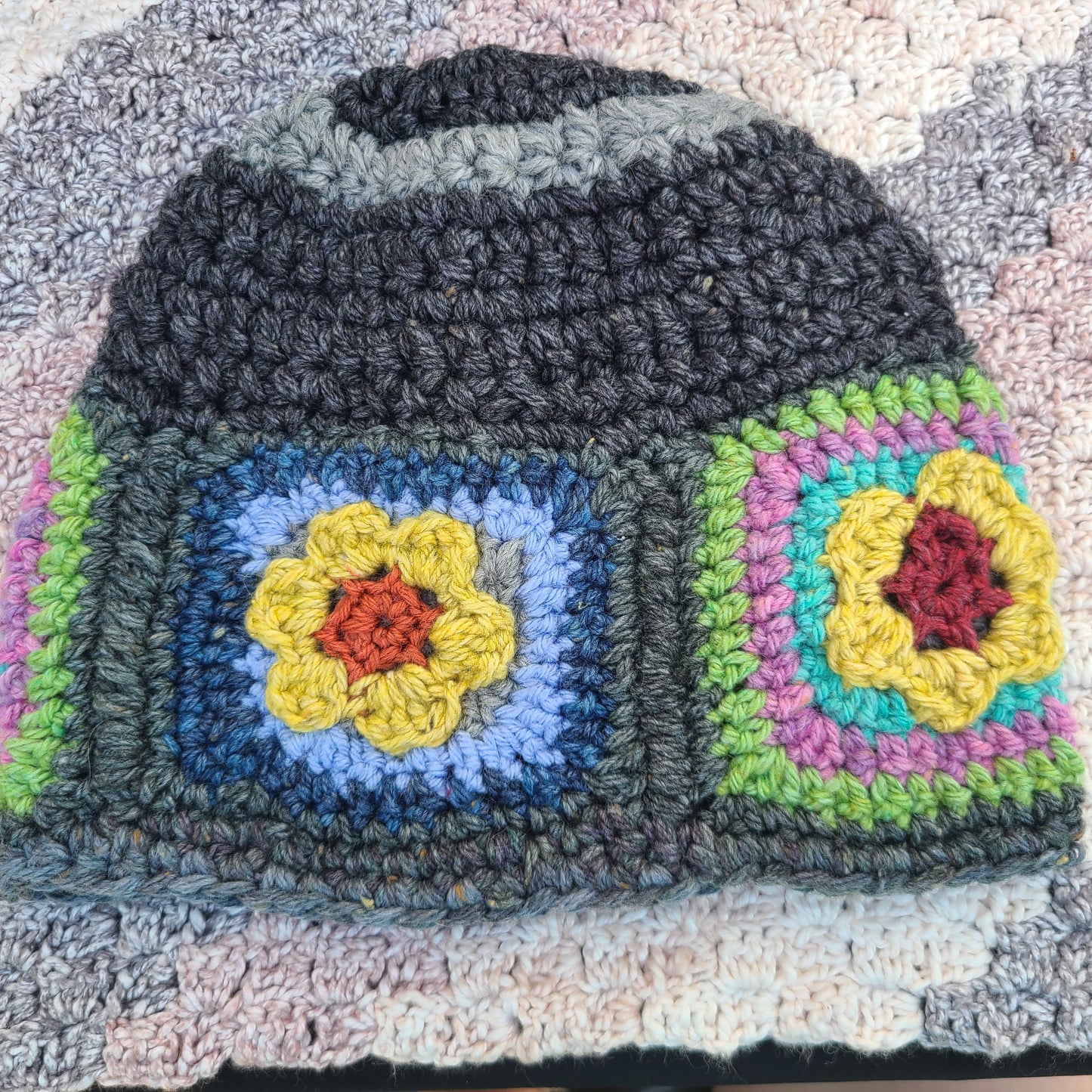 Granny Square Cloche Hat | Acrylic Blend
