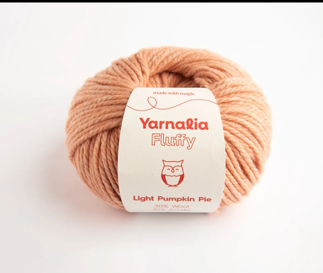 Yarnalia Fluffy Chunky Merino Blend Yarn
