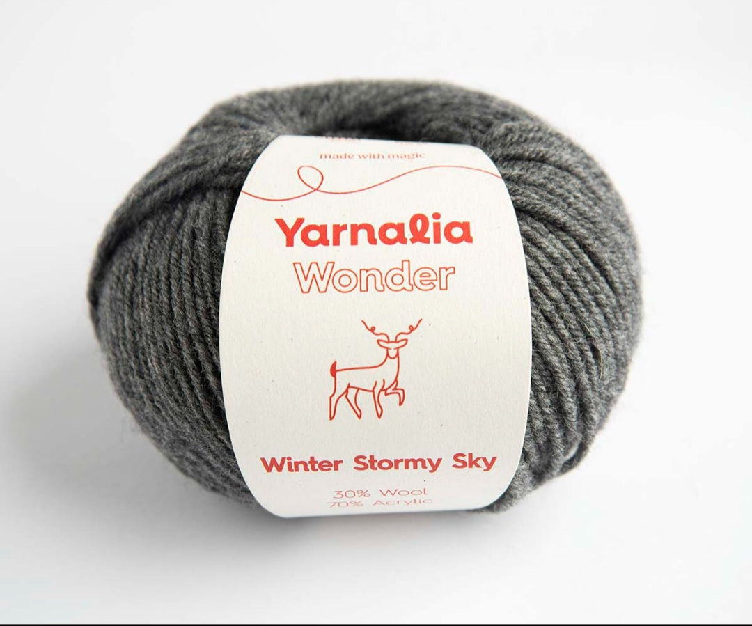 Yarnalia Wonder DK-Weight Merino Blend Yarn