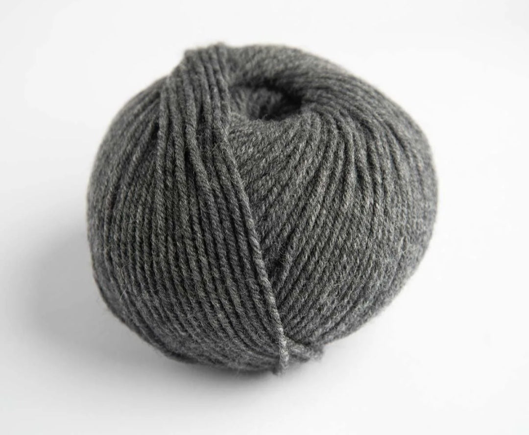 Yarnalia Wonder DK-Weight Merino Blend Yarn