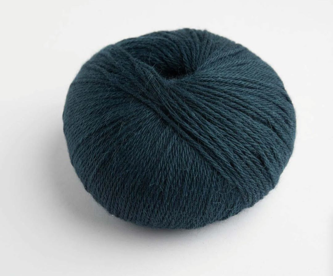 Yarnalia Cozy Worsted Weight Alpaca