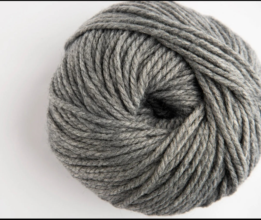 Yarnalia Fluffy Chunky Merino Blend Yarn