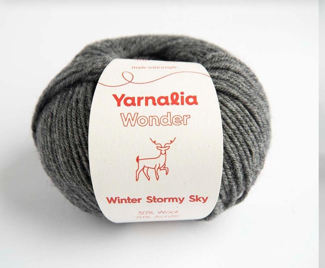 Yarnalia Wonder DK-Weight Merino Blend Yarn