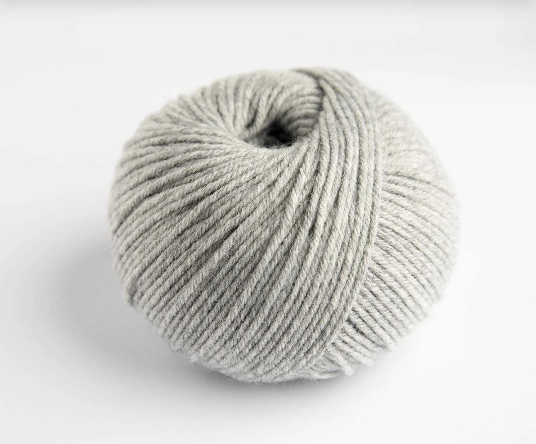 Yarnalia Wonder DK-Weight Merino Blend Yarn
