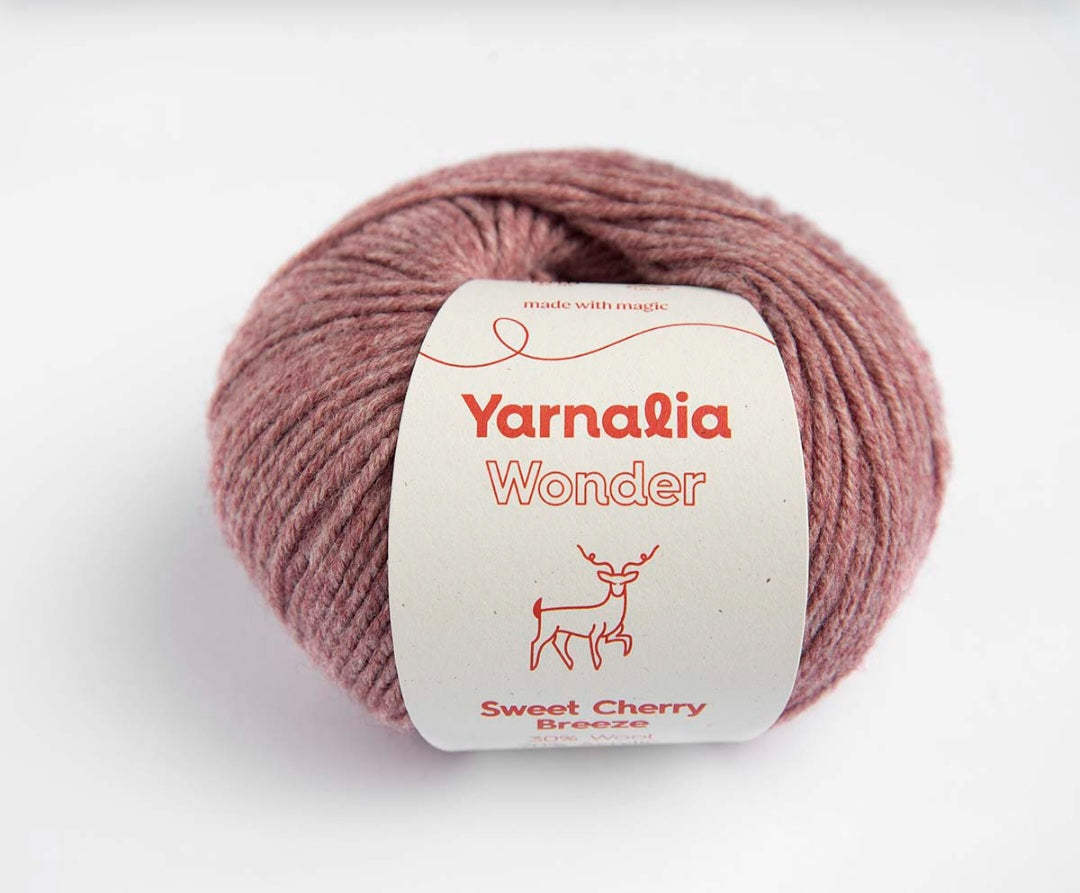 Yarnalia Wonder DK-Weight Merino Blend Yarn