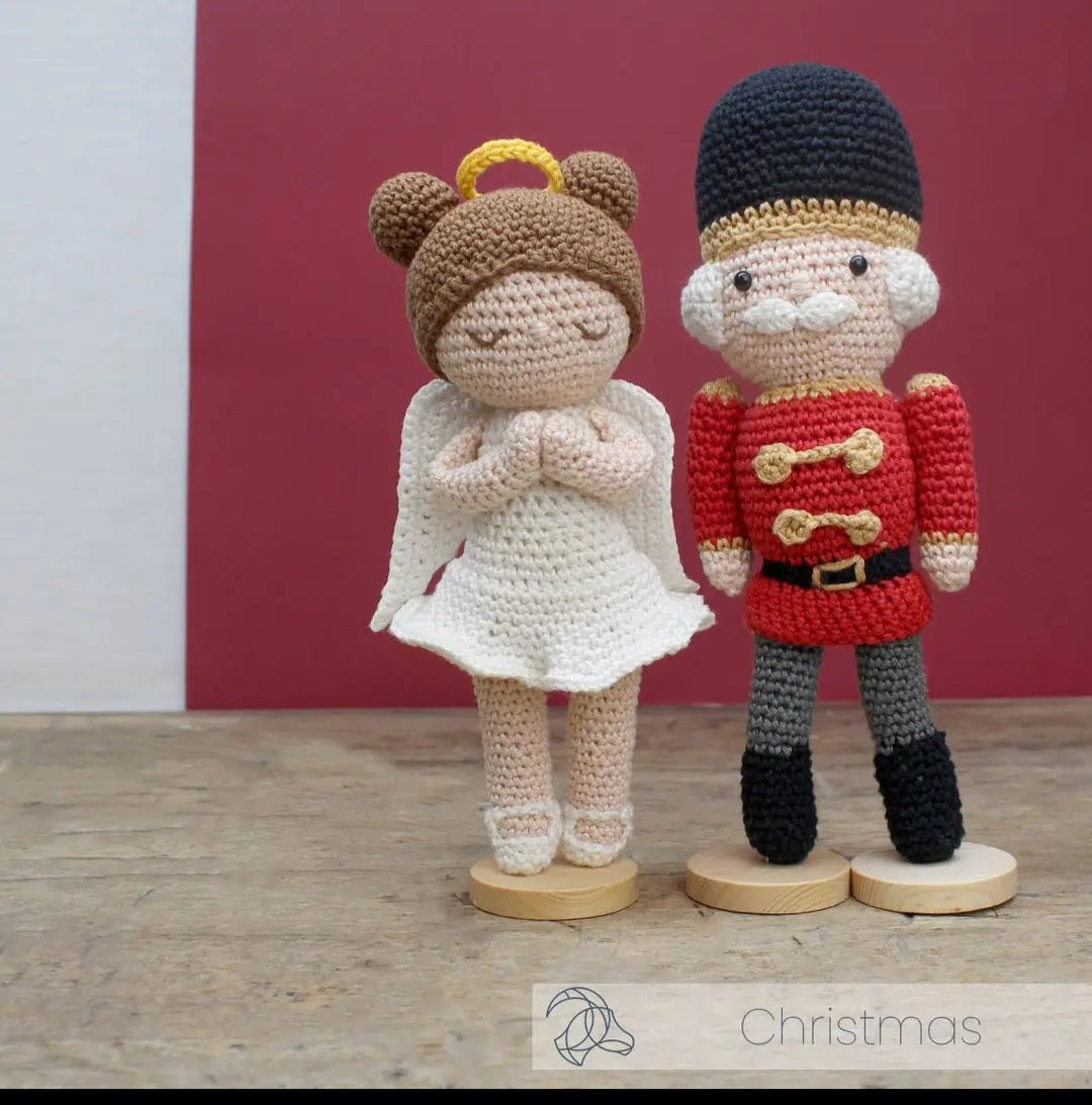 Advanced Crochet Kit - Holiday