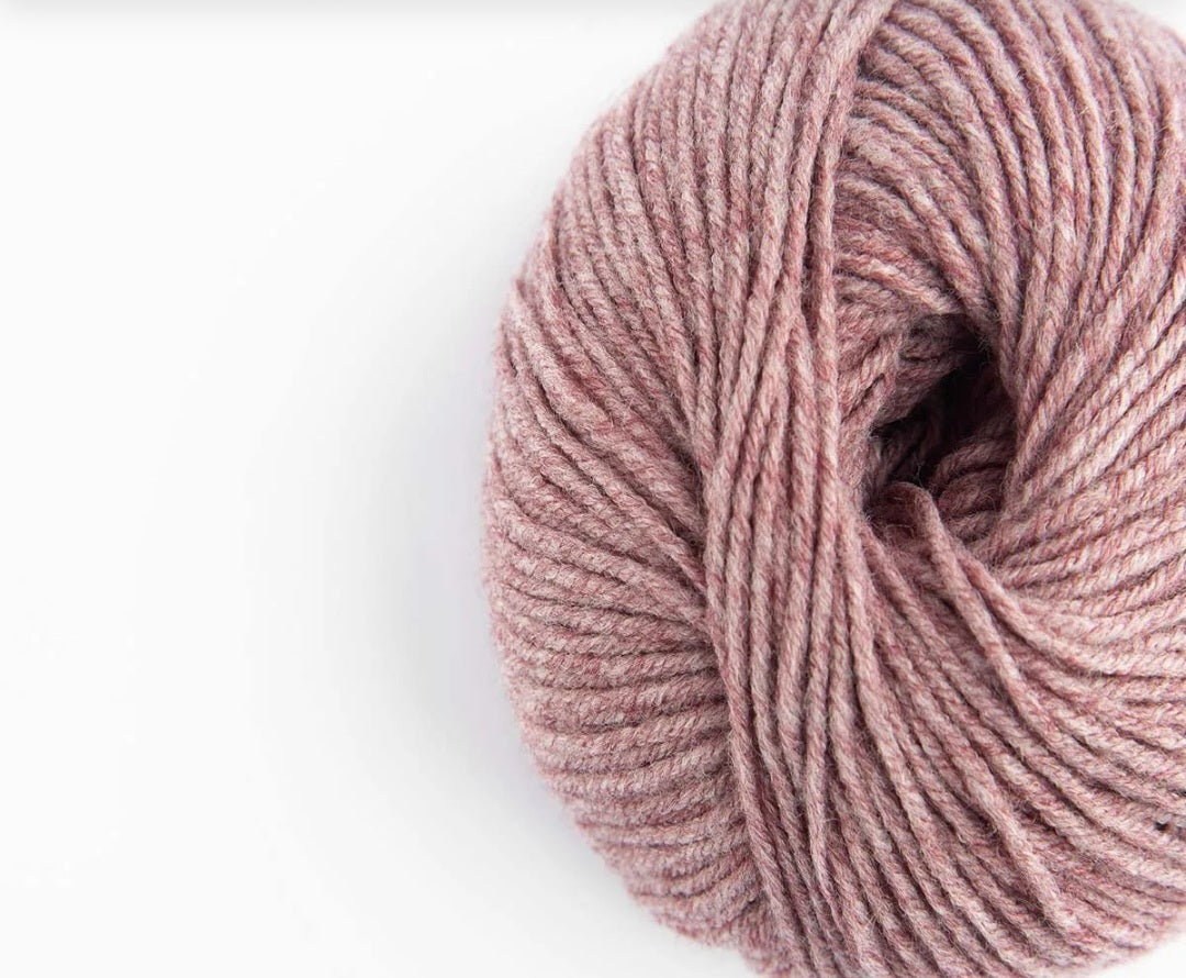 Yarnalia Wonder DK-Weight Merino Blend Yarn