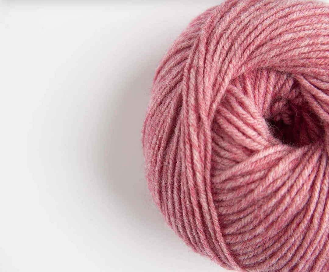 Yarnalia Wonder DK-Weight Merino Blend Yarn
