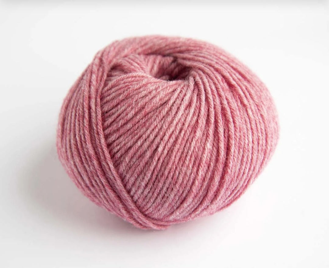 Yarnalia Wonder DK-Weight Merino Blend Yarn