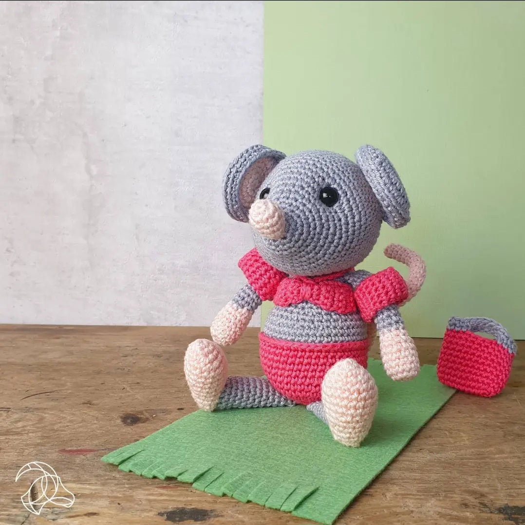 Advanced Crochet Kit - Pets