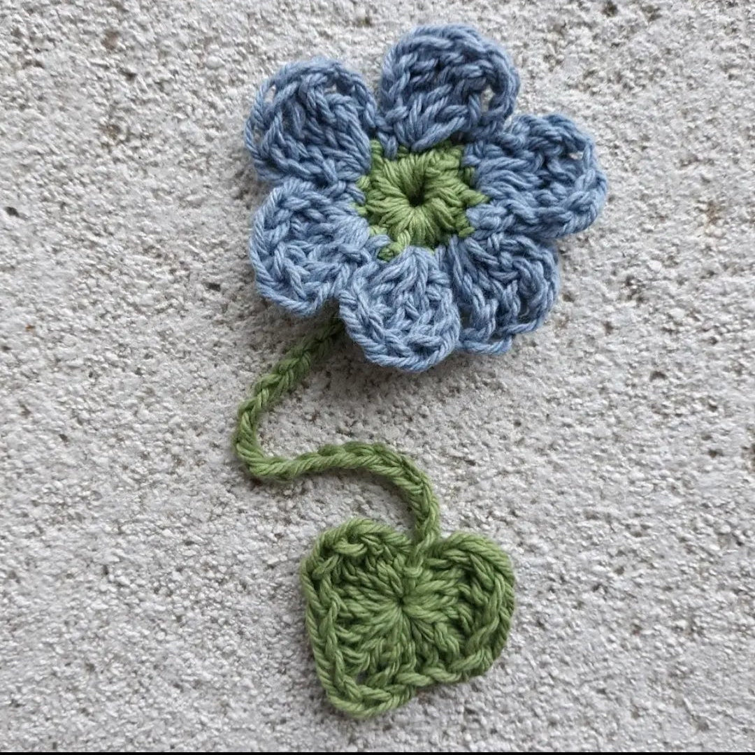 Crochet Flowered Bookmark