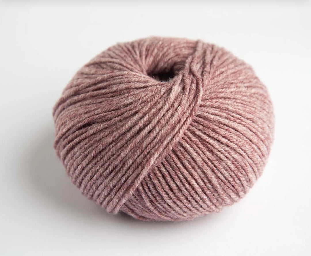 Yarnalia Wonder DK-Weight Merino Blend Yarn