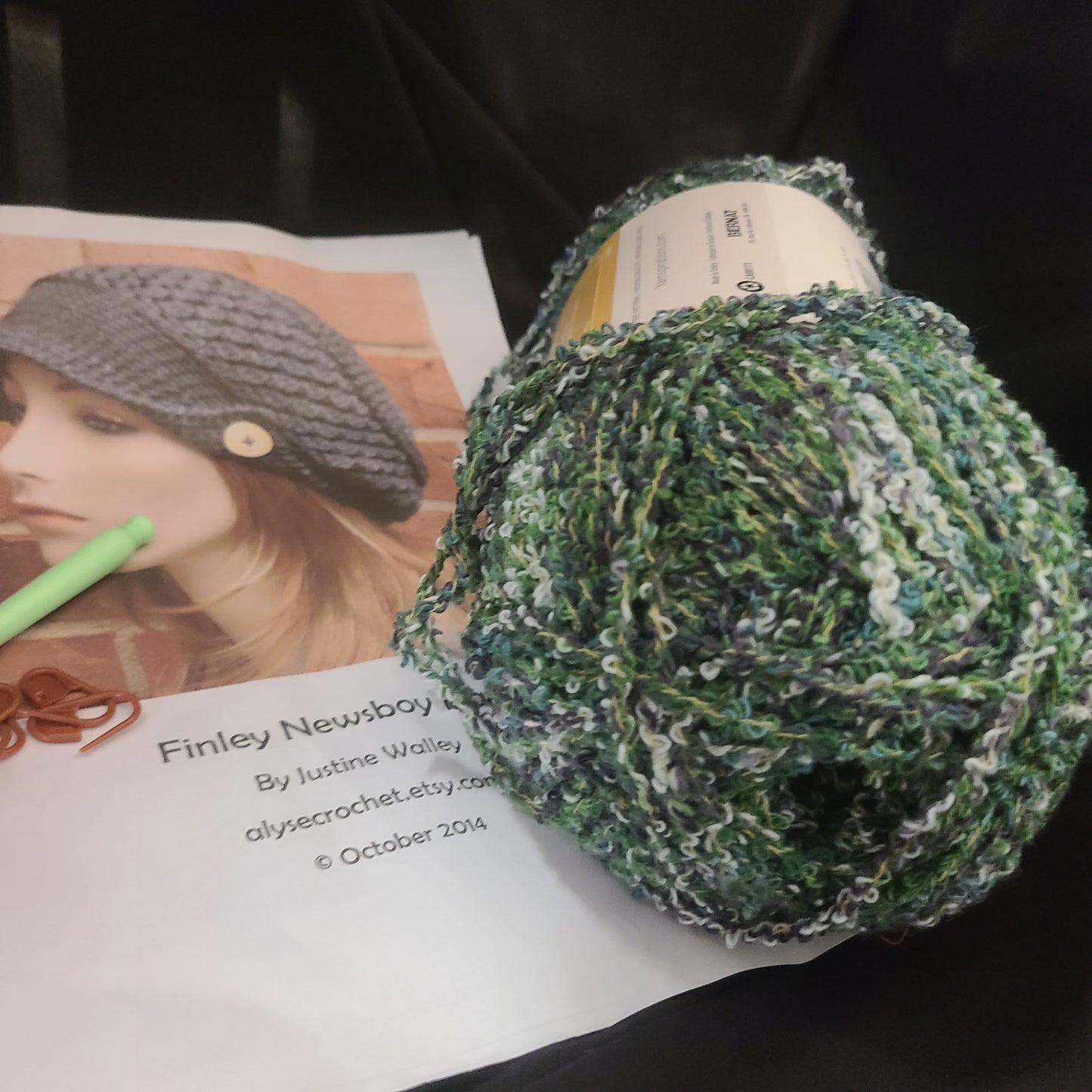 Newsboy Hat Maker Bag – DIY Crochet Kit