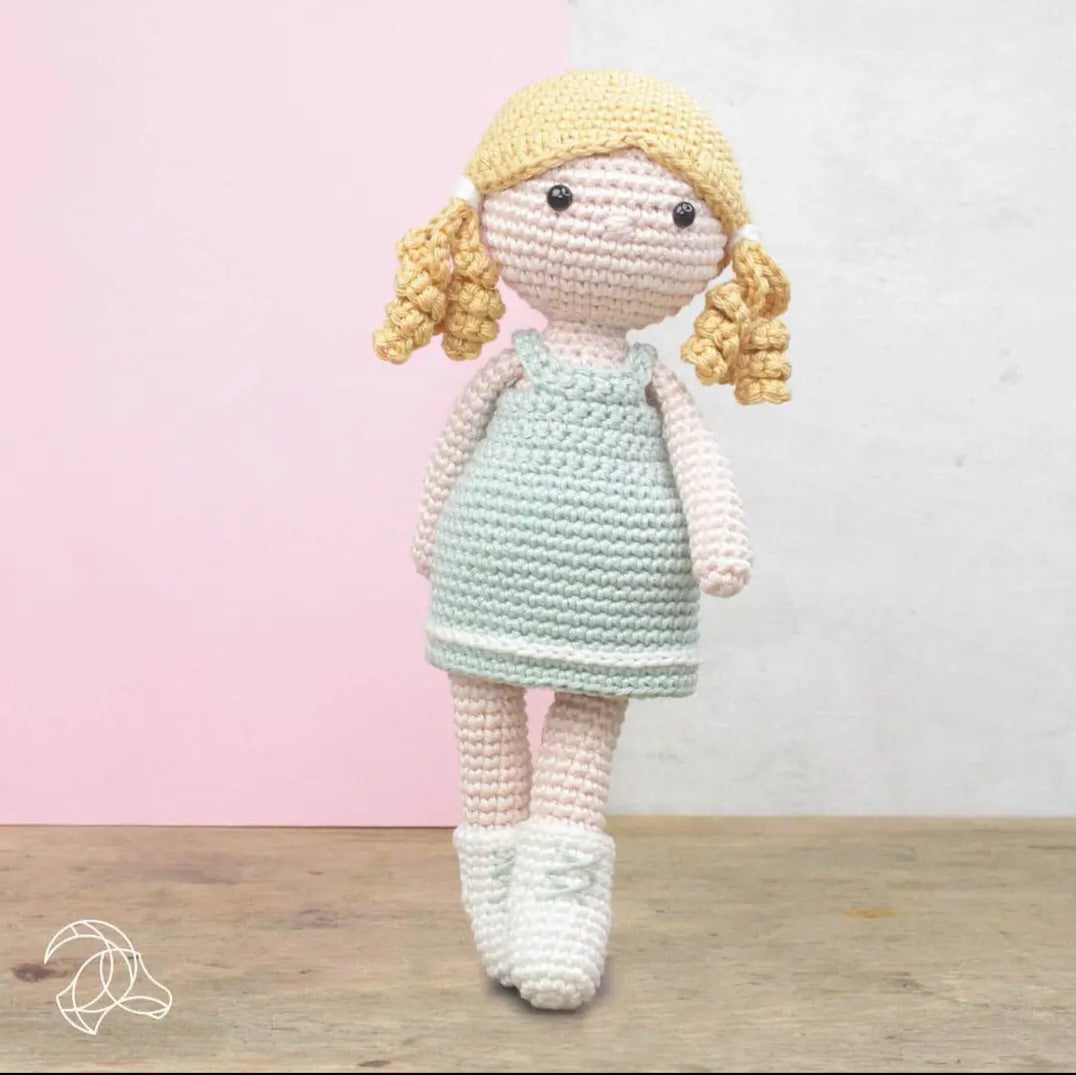 Advanced Crochet Kit - Dolls