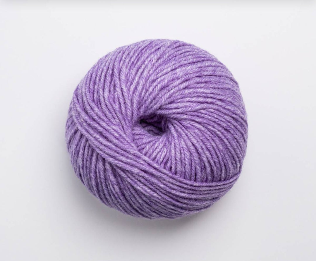 Yarnalia Wonder DK-Weight Merino Blend Yarn