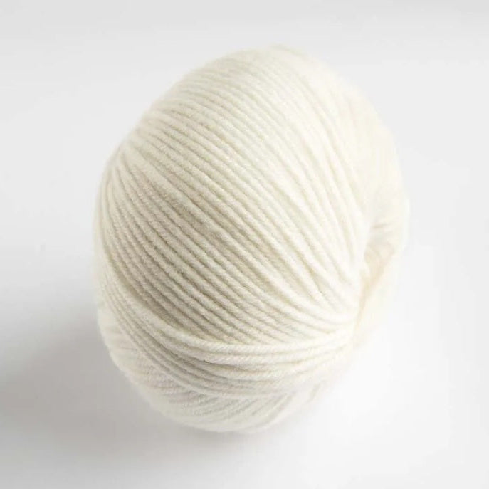 Yarnalia Wonder DK-Weight Merino Blend Yarn