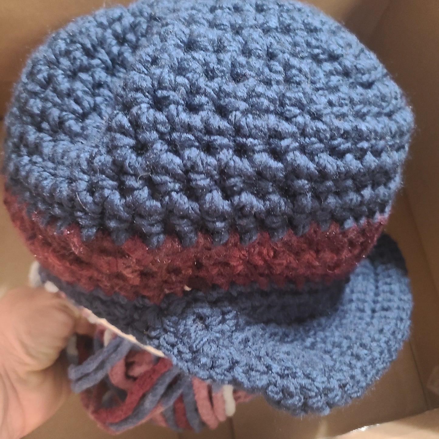 Newsboy Hat Maker Bag – DIY Crochet Kit