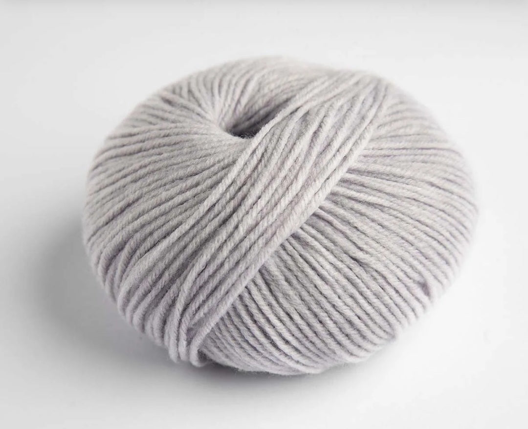 Yarnalia Wonder DK-Weight Merino Blend Yarn